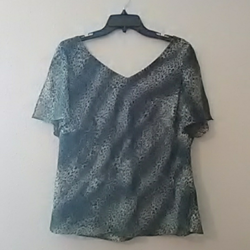 Blouse and skirt set